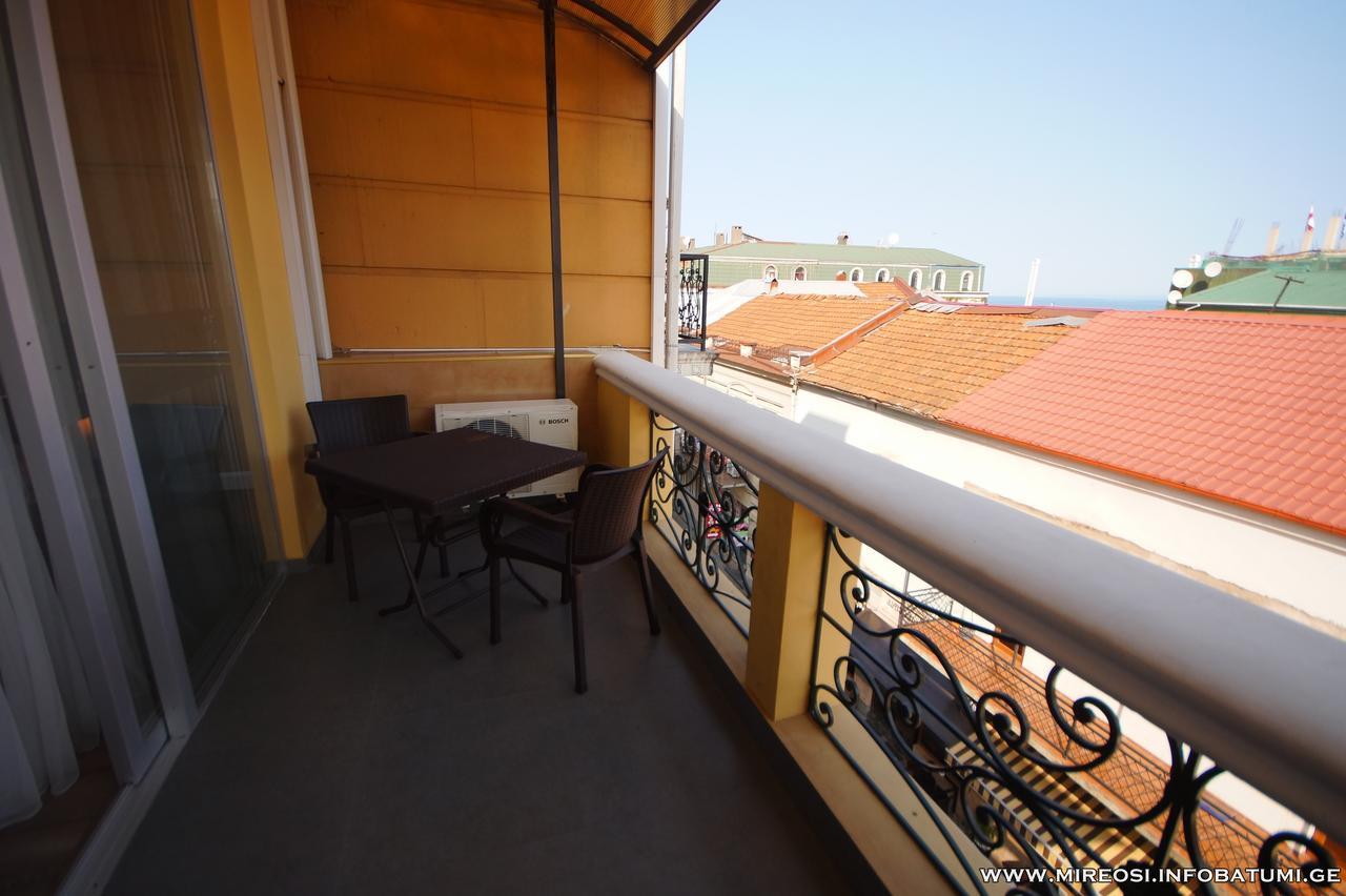 Hotel Mireosi Batumi Exteriör bild